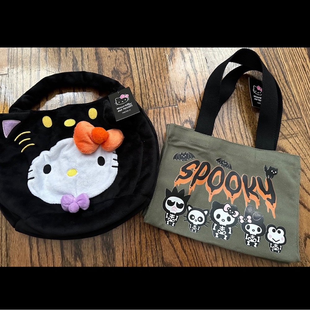 Hello kitty SOLD OUT halloween tote,